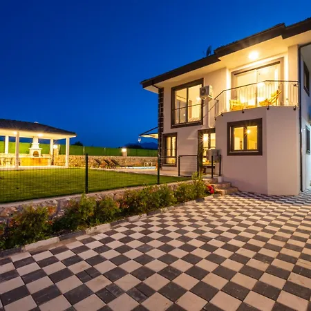 Villaada'da * Esen (Fethiye)